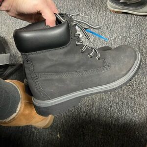 Black Winter boots 6.5 Unionbay